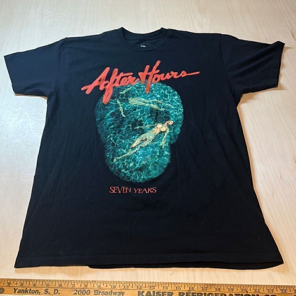 RARE Weekend After Hours Merch T-Shirt Seven Years Swimming Tee Black‎ Size L